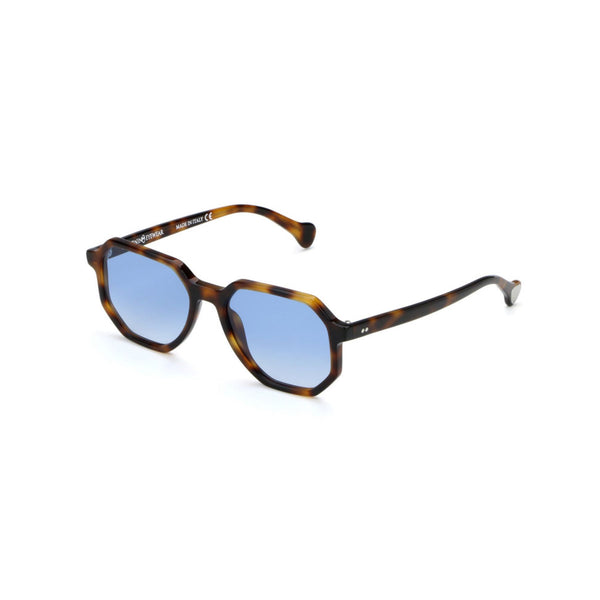 Flank-Saturnino-Tartle-sunglasses-side